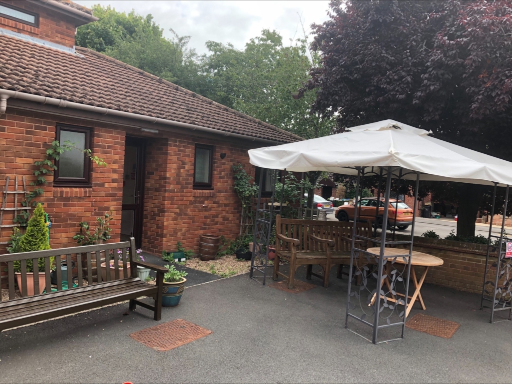 No Deposit DSS flats and houses to rent MovingSoon