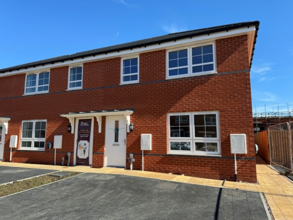 Shared Ownership in Upper Lighthorne, Warwick. 4 bedroom Terraced House