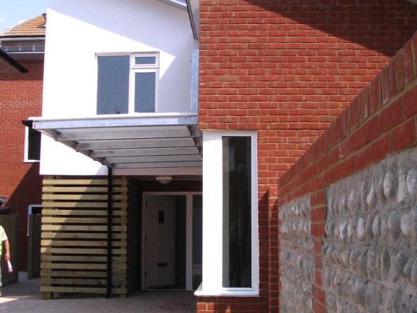 For Rent in EASTBOURNE, East Sussex 3 Bedroom Adapted House